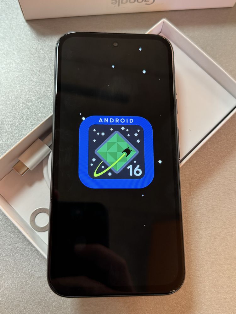 Pixel 8a 128GB black soft unlock новий