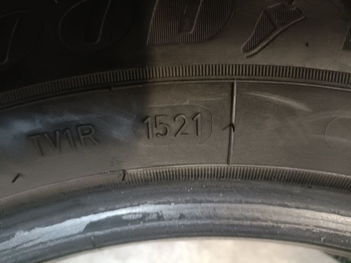 Opona zimowa Goodyear Ultragrip Performance 9+ 185/65R15 88T