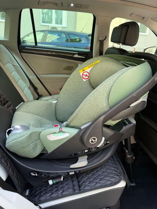 Fotelik Cybex Cloud T rozkładany + adaptery