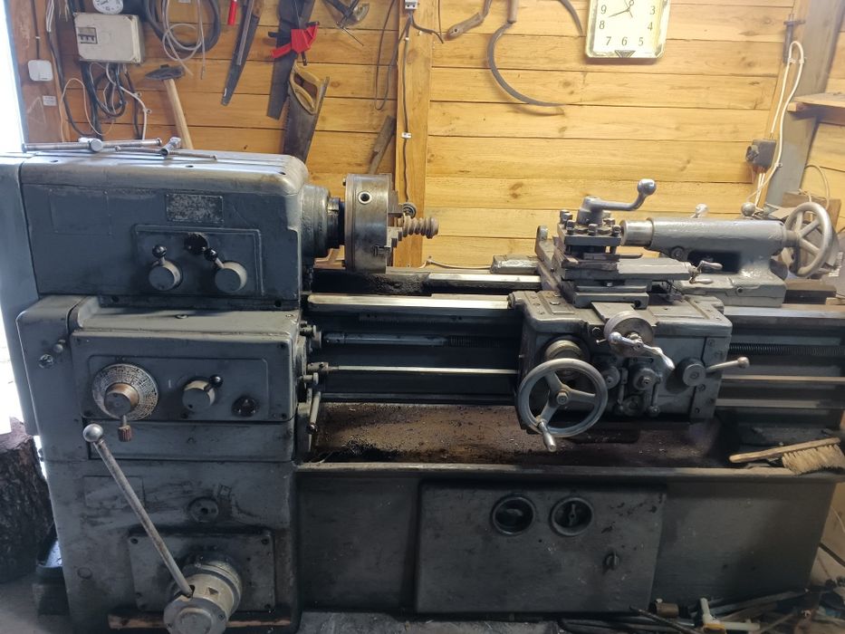 Токарний станок 1616