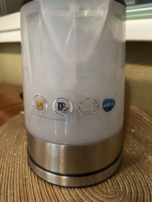 Електрочайник Russell Hobbs Brita з фільтром