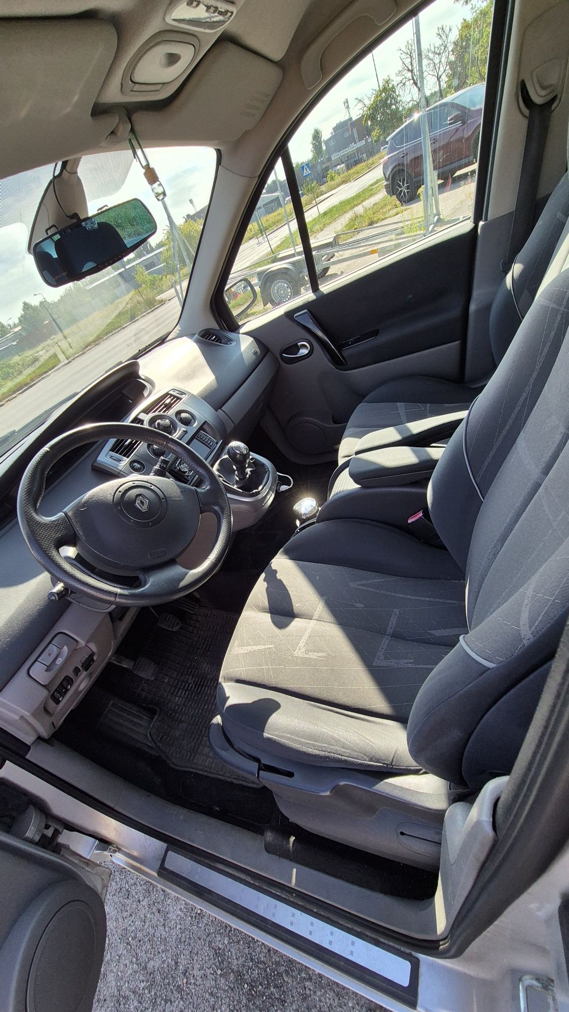 Renault Grand Scenic II 2.0 16v