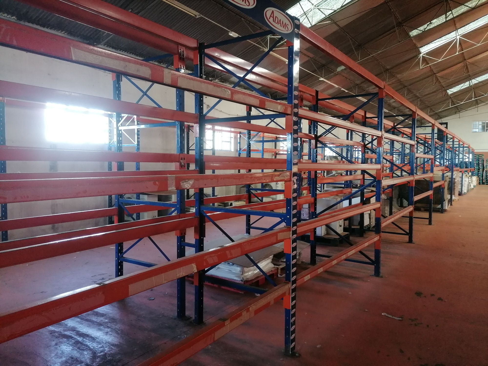 Racks, parteleiras industriais, picking marca ramada