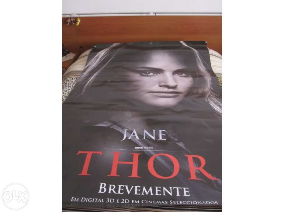 Grande Cartaz em lona de Nathalie Portman no filme " Thor"