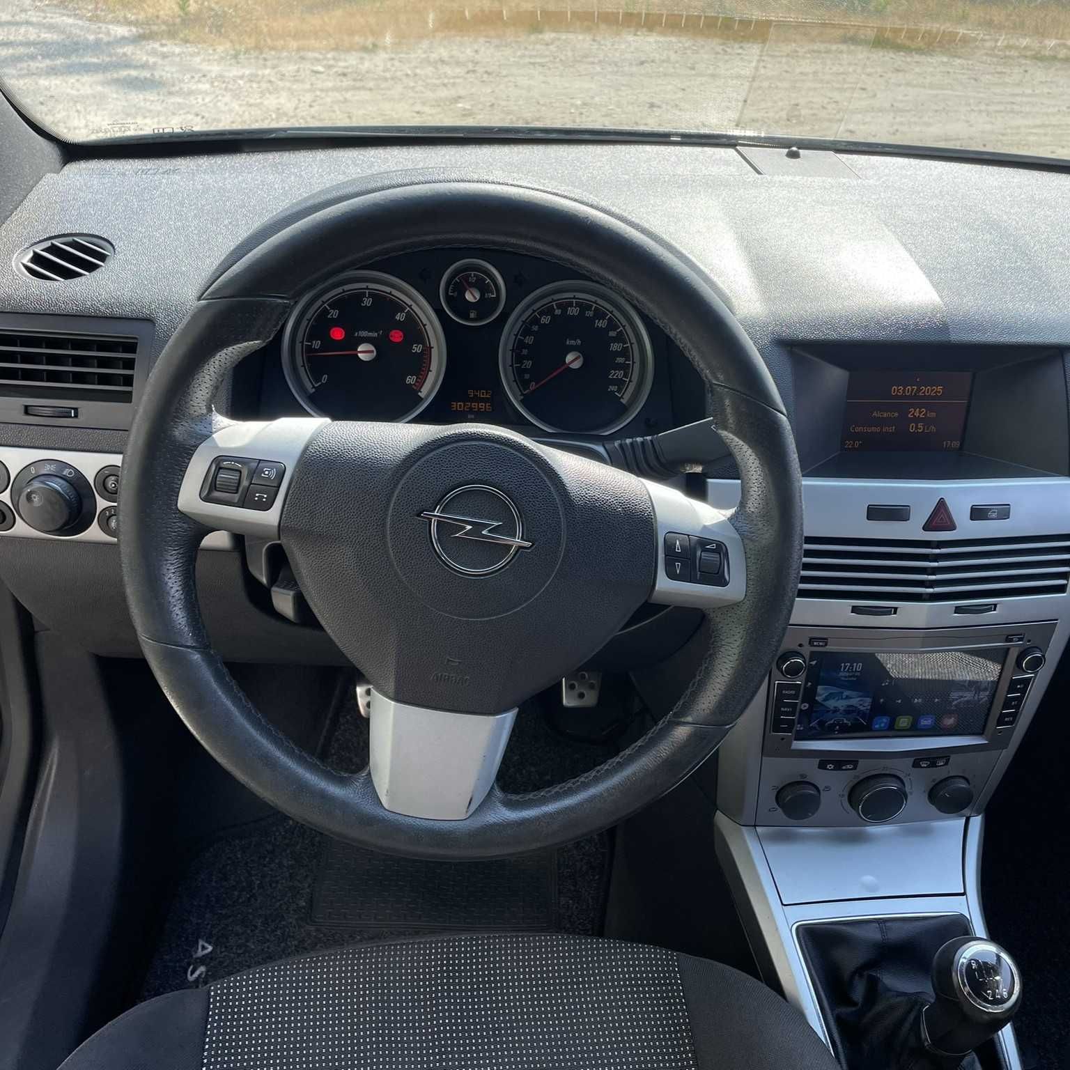 Opel Astra GTC 1.3 CDTi