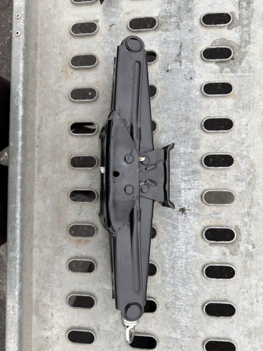 Домкрат Ford Transit