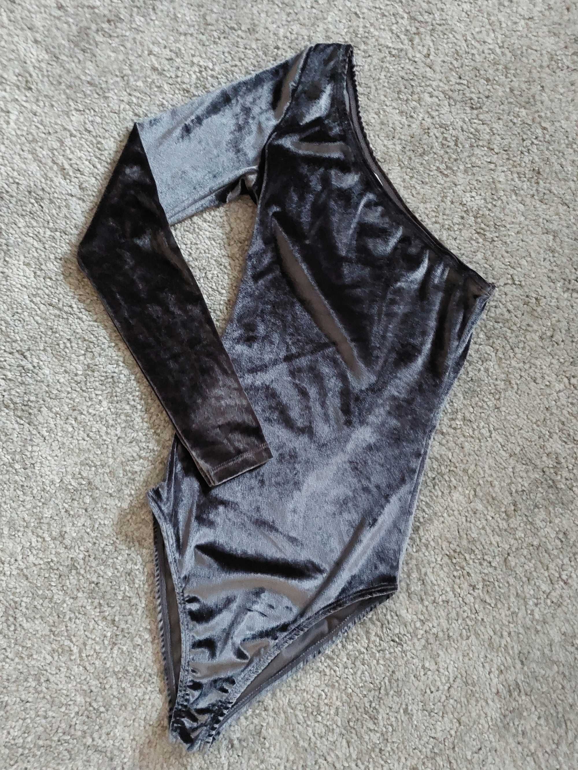 Body de veludo cinza