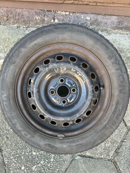 Opny zimowe 175/65 R15 - 4 szt, felgi stalowe, kołpaki, śruby.