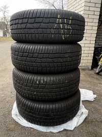 Зимові шини 215/60  R16