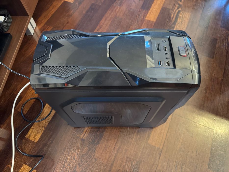 Komputer Gamingowy Ryzen 5 2600x 960GTX ram 16GB