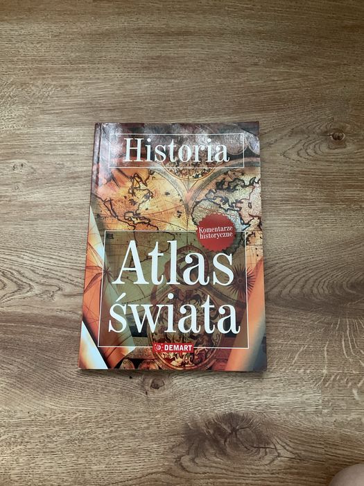 Atlas świata z komentarzem historycznym