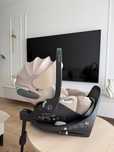 Fotelik Cybex Cozy Beige Cloud T i-size + Baza Obrotowa