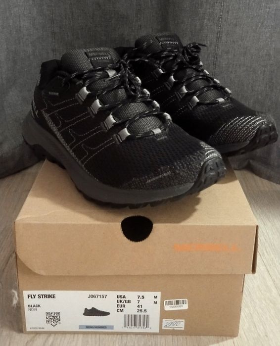 Продам кросівки MERRELL