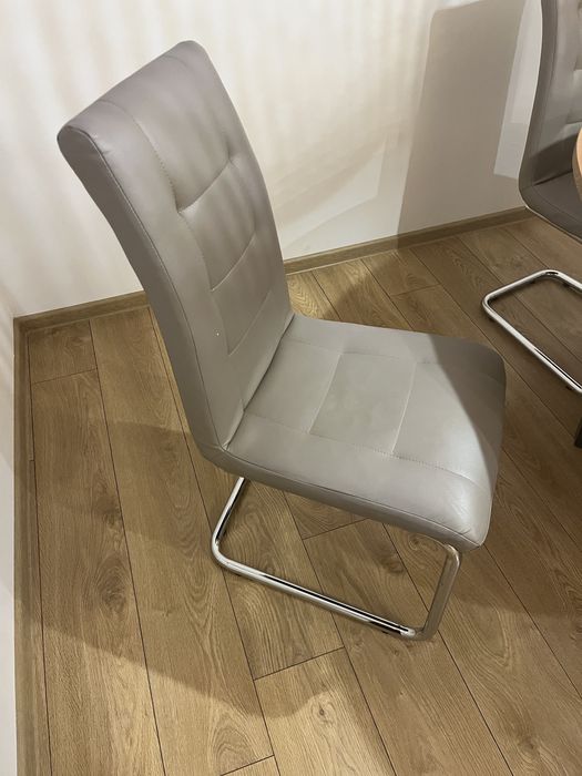 Krzeslo tapicerowane z ekoskóry 3 sz