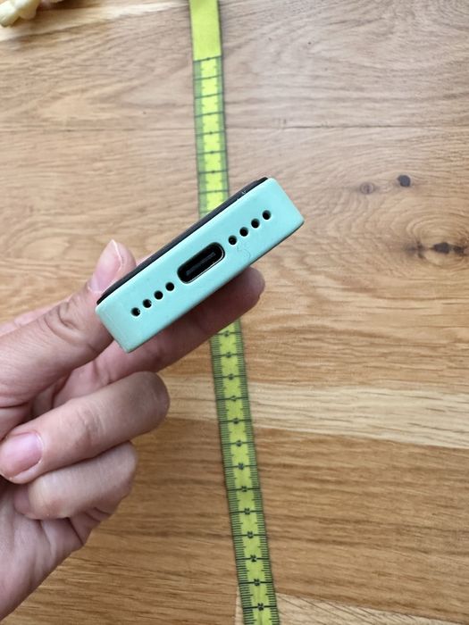 Miniaturowy telefon komórkowy zielony ZOKOE 2,5” kieszonkowy android