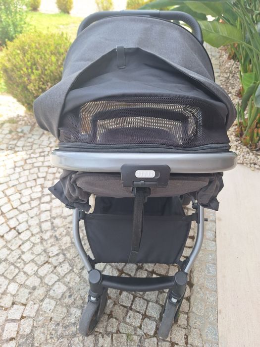 CHICCO Trio Best: carrinho; ovo com  suporte para  automóvel  e alcofa