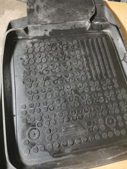 Dywaniki gumowe bmw e39