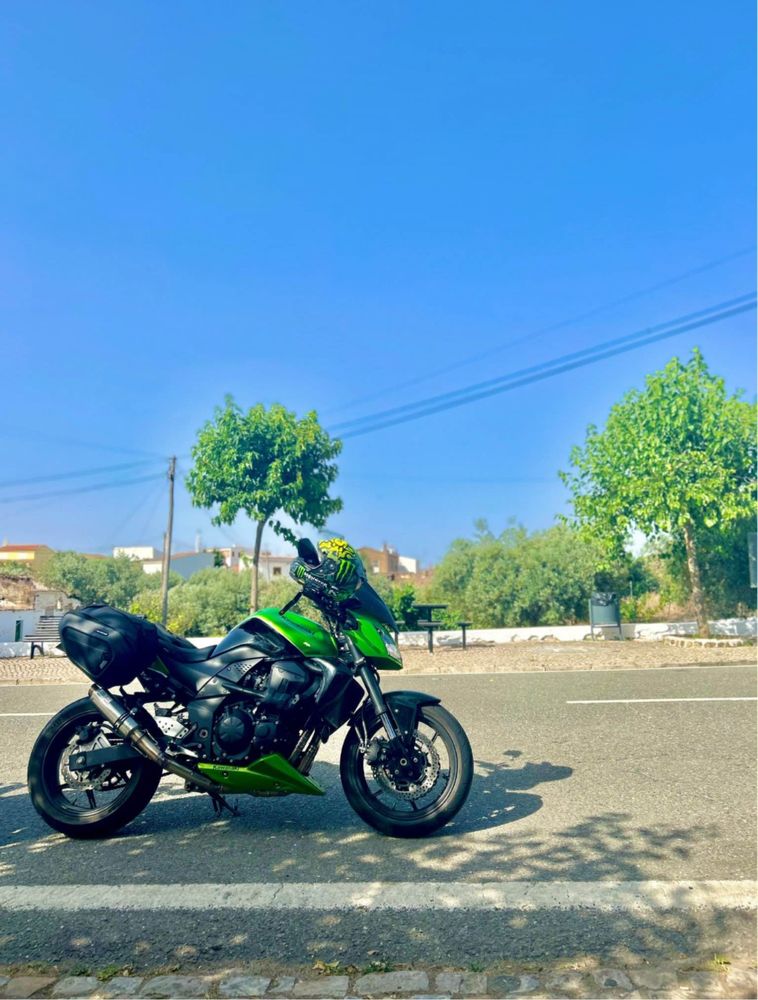 Kawasaki    z750
