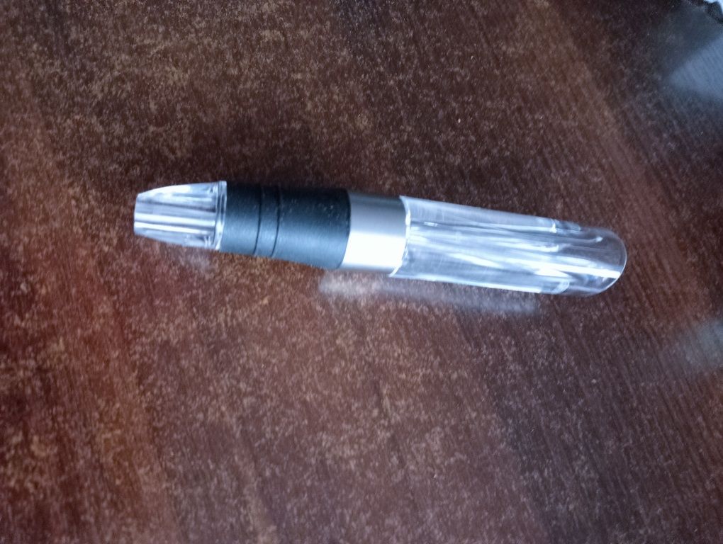Karafka,napowietrzacz do wina