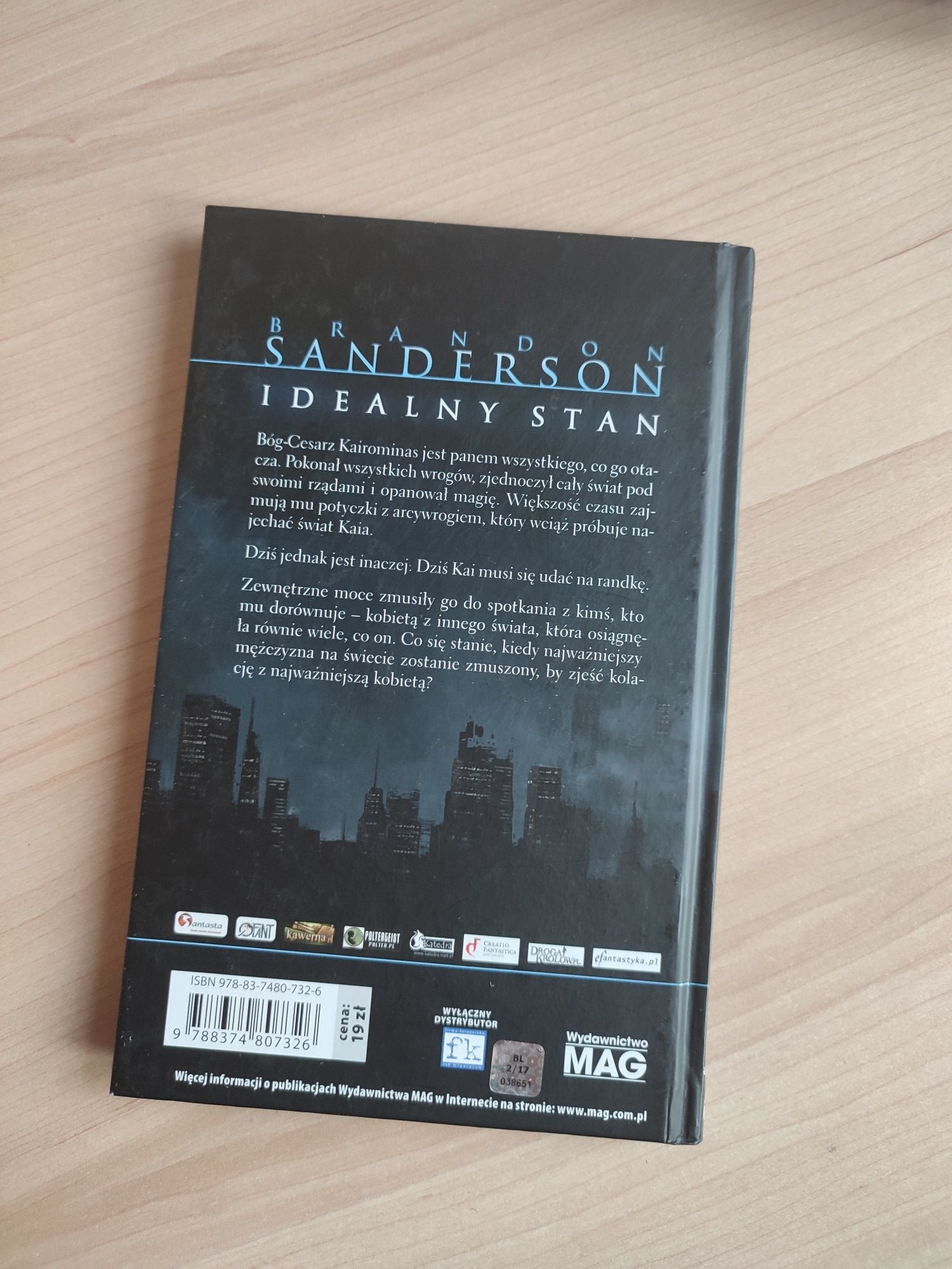 Idealny stan sanderson brandon książka fantasy mag wydawnictwo