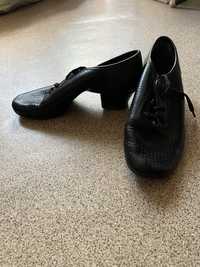 Тренувальні туфлі для бальних танців