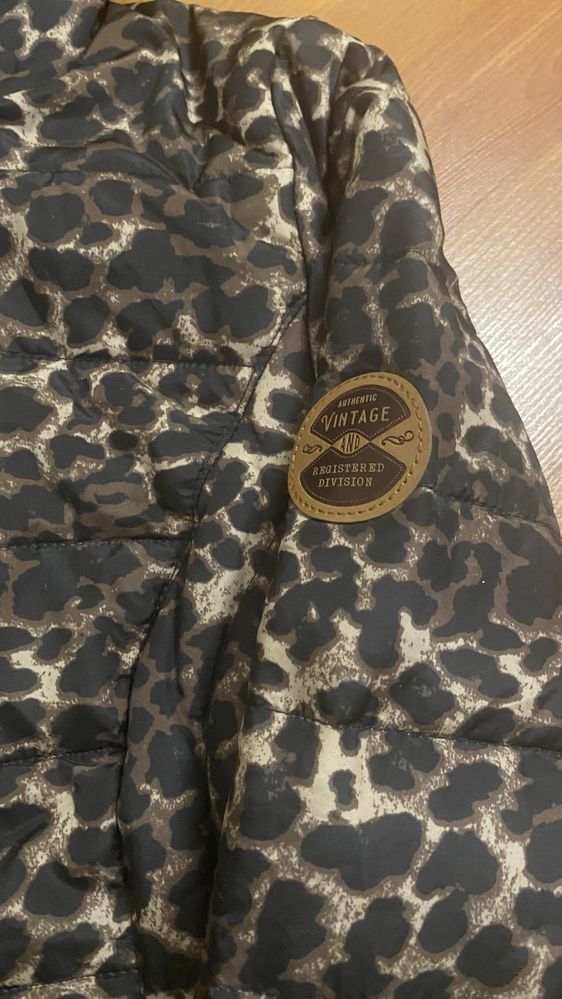 Куртка леопардова Authentic Америка нова