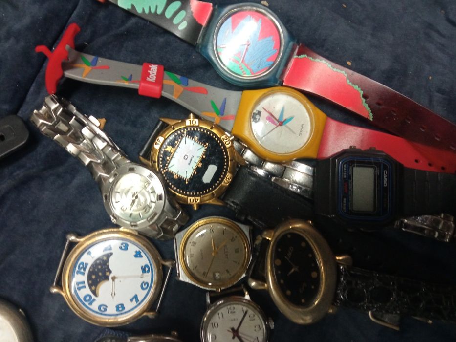 Lote de relógios. De corda e de quartzo.