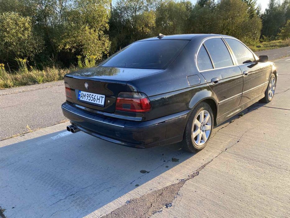 Продам BMW 520i 1998