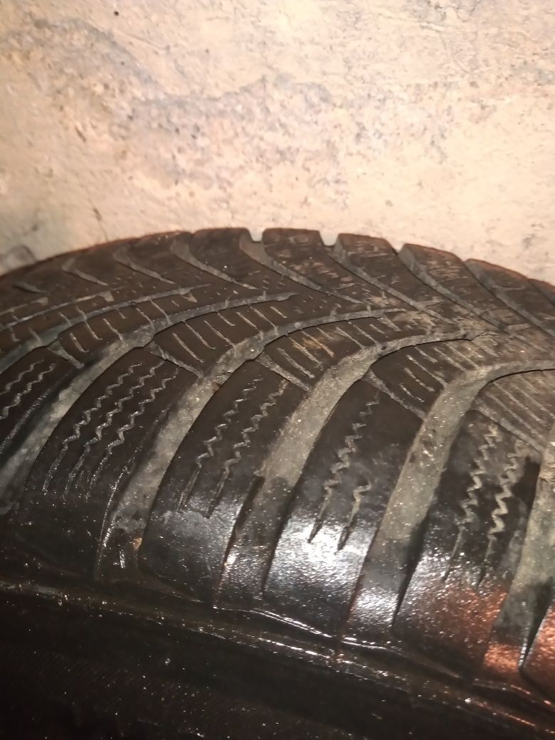 Opony zimowe 195/65 R15