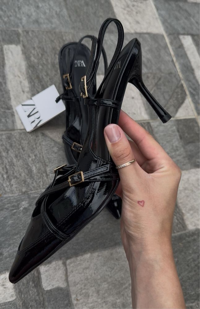 Чорні туфлі слінгбеки zara 39