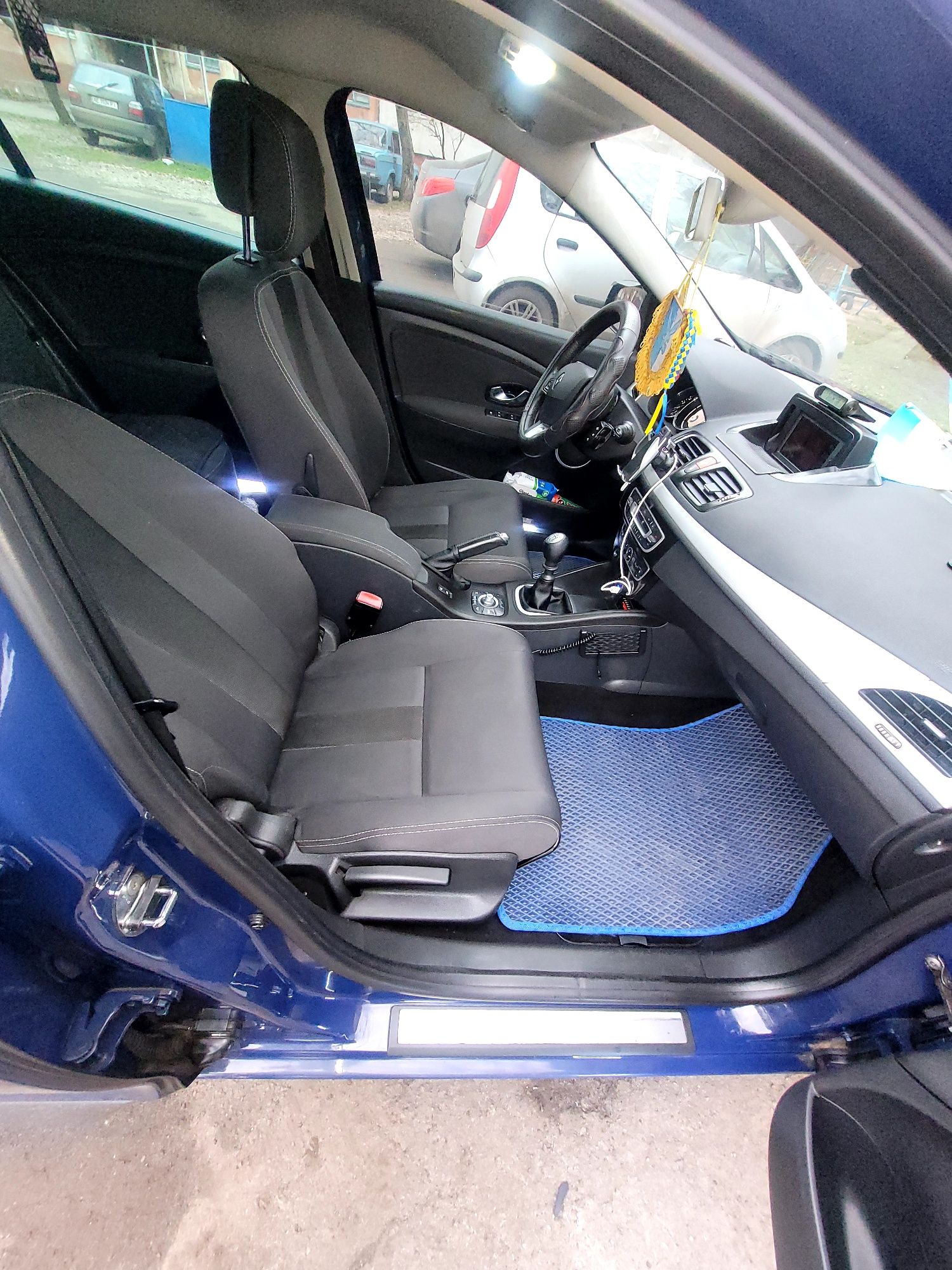 RENAULT MEGANE 3 1.4 бензин