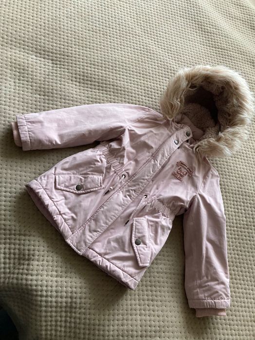 Куртка на дівчинку