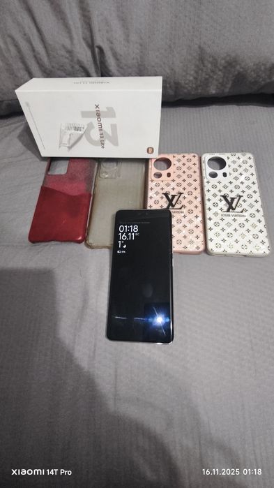 Продам Xiaomi 13 lite 8/256