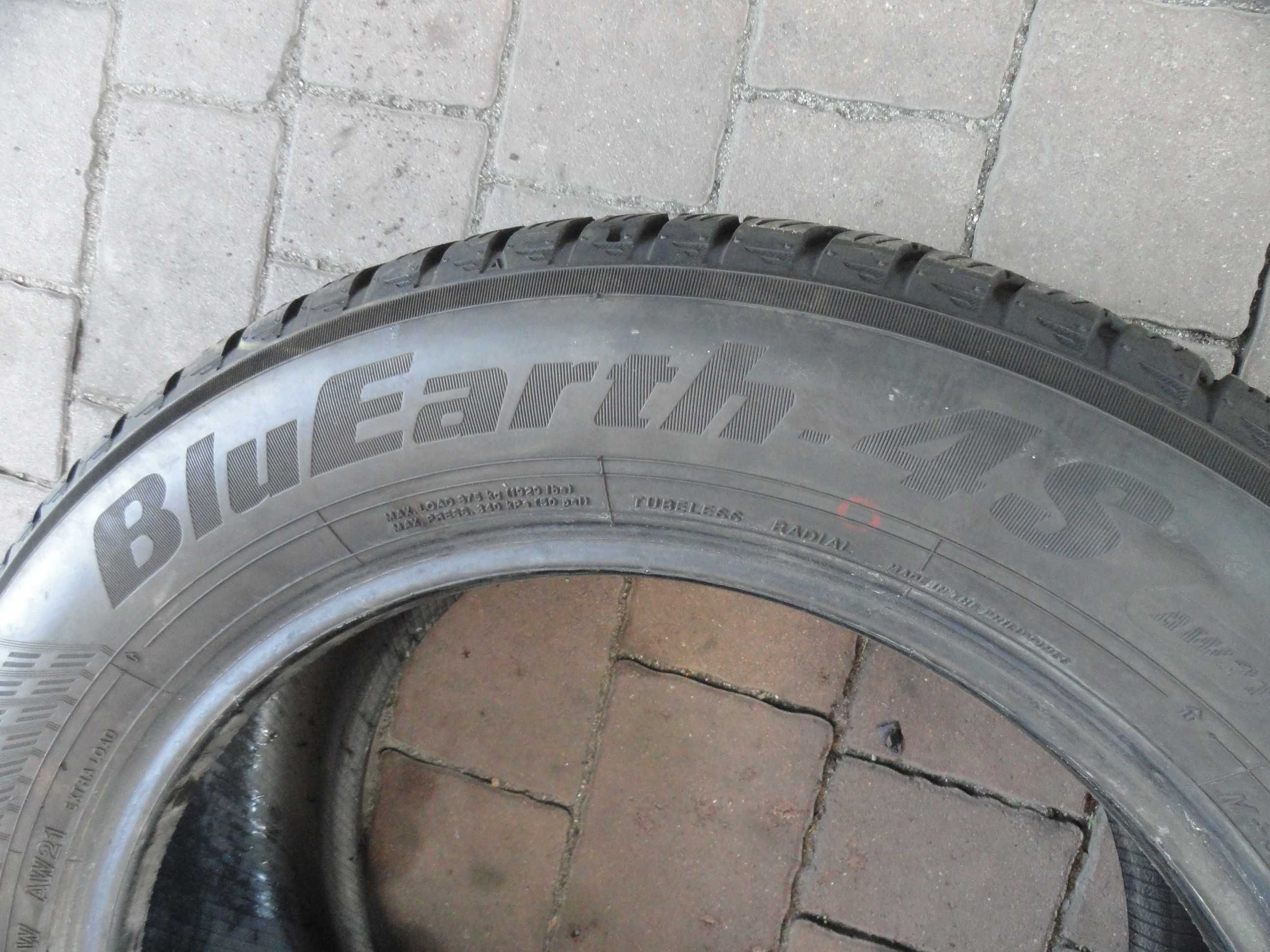 235/55R17 Yokohama 2 sztuki CAŁOROCZNE 2023 rok