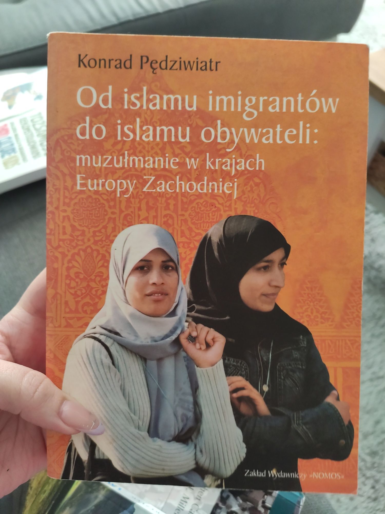 Książka od islamu imigrantów do islamu obywateli