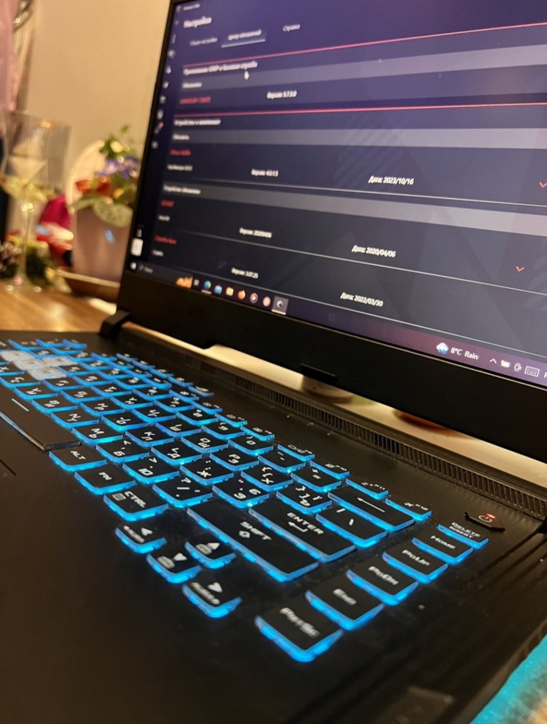 Продам  мощний ноутбук ASUS Rog Strix .