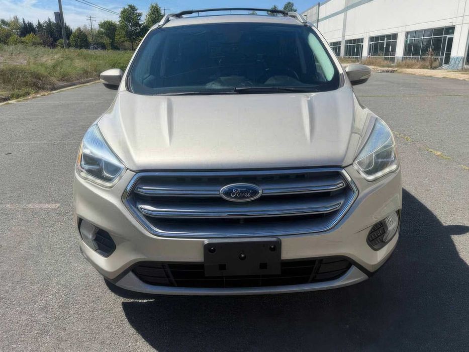 Ford Escape      2017