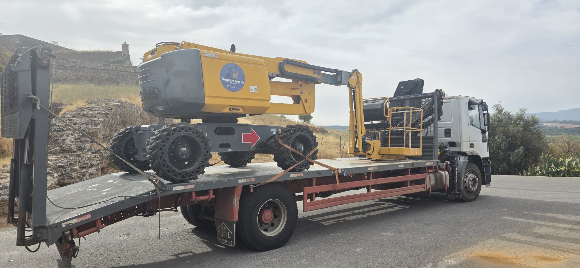 IVECO MT190E24  COM GRUA
