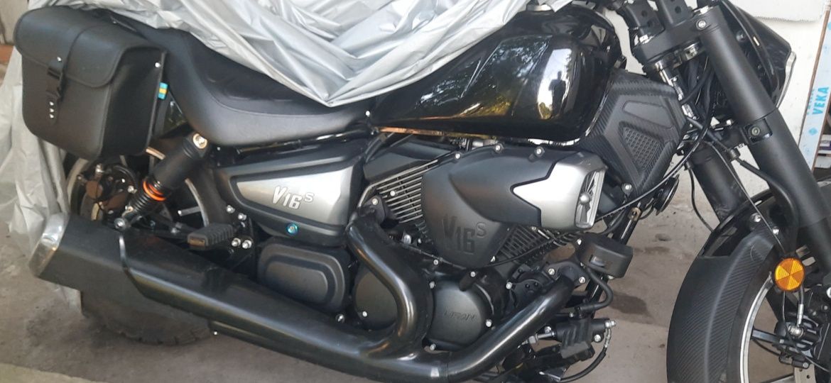 Мотоцикл Lifan V16S 250