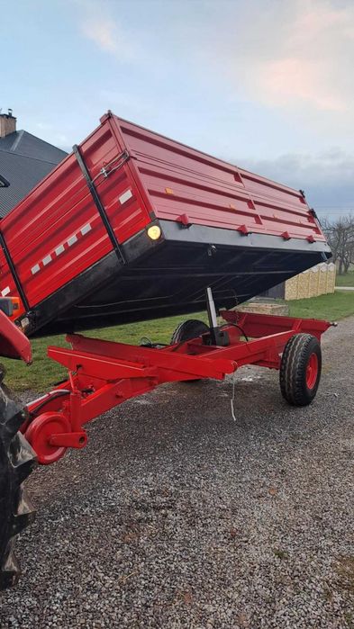 Przyczepa rolnicza wywrotka jednoosiowa wywrot 3 strony