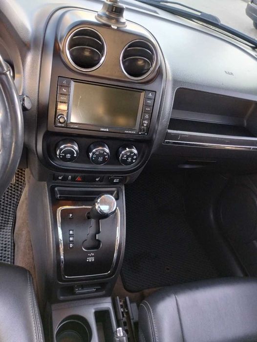 Jeep Patriot 2013 2.4 бензин 4x4