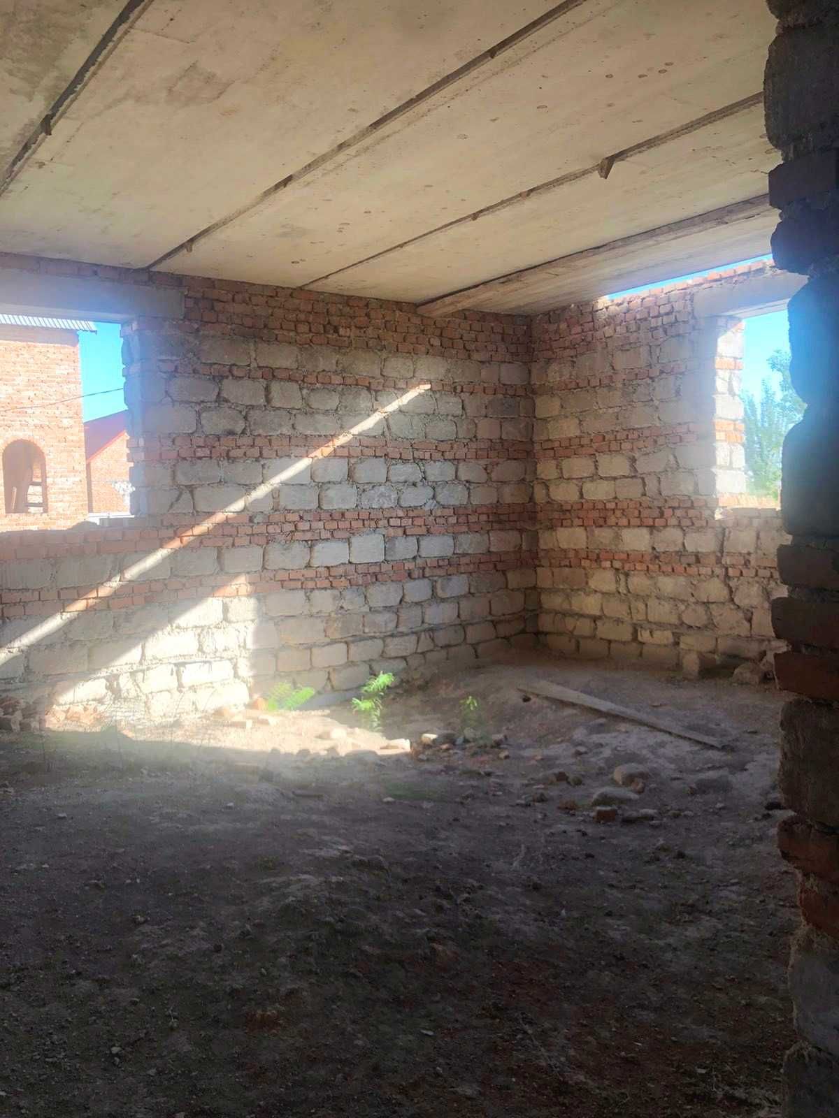 будинок цегляний у смт. Великі Бірки обжита вулиця, 10хв -Тернопіль