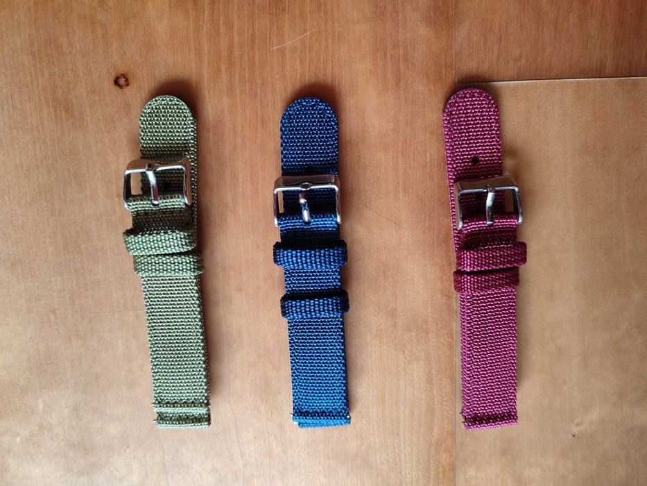 Braceletes de relógio em nylon 20mm novas