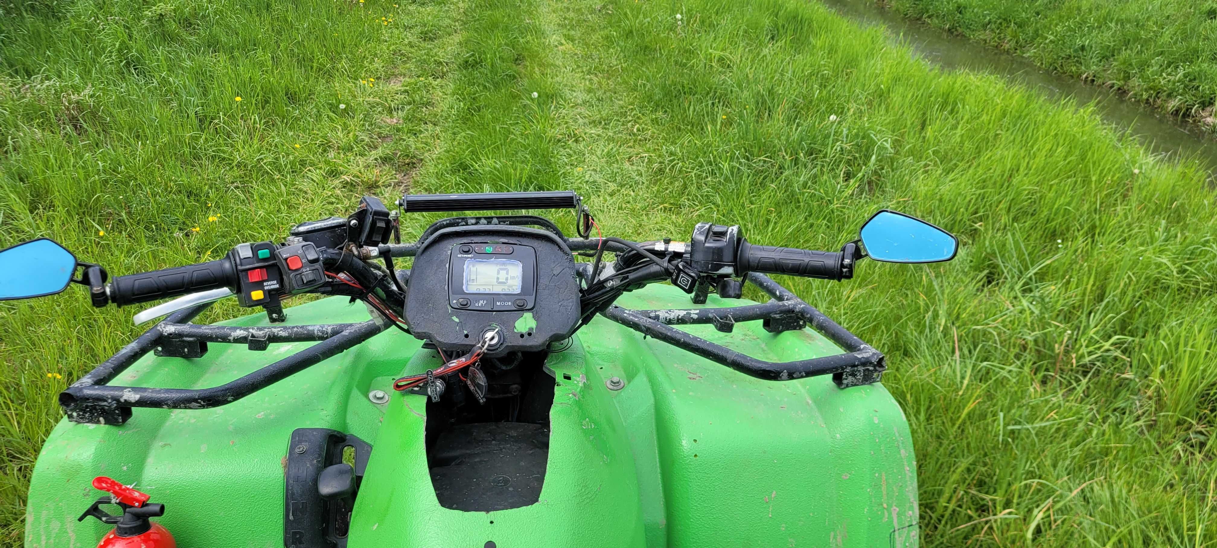 Quad Arctic Cat 650 v2 2x4 + 4x4
