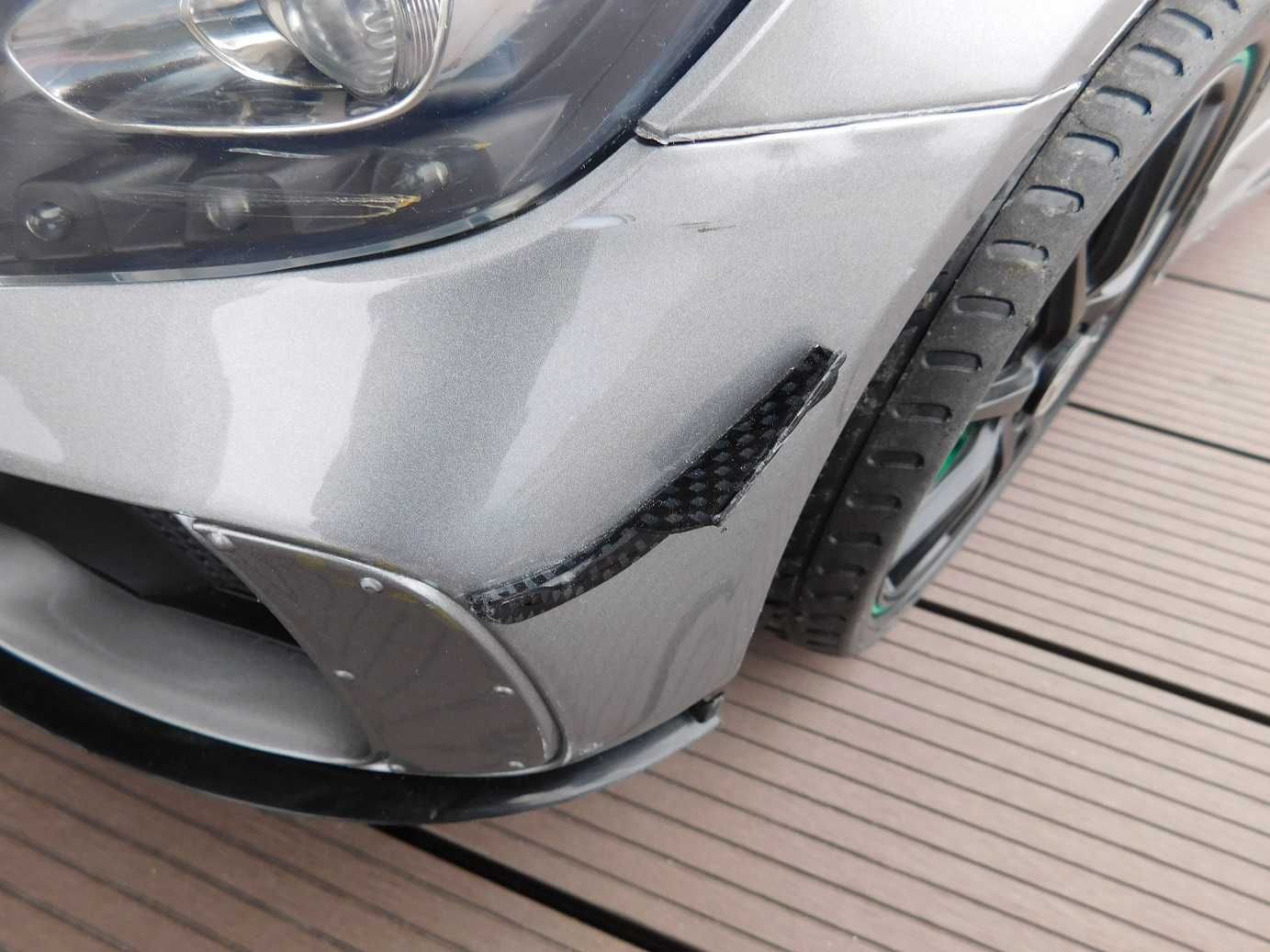 Mercedes AMG GT4 licencjonowany samochód elektryczny dla dzieci