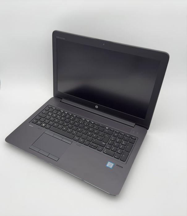 HP ZBook 15 G4 | Xeon I7 | 32GB | 512GB SSD + 1TB | 1 ANO GARANTIA