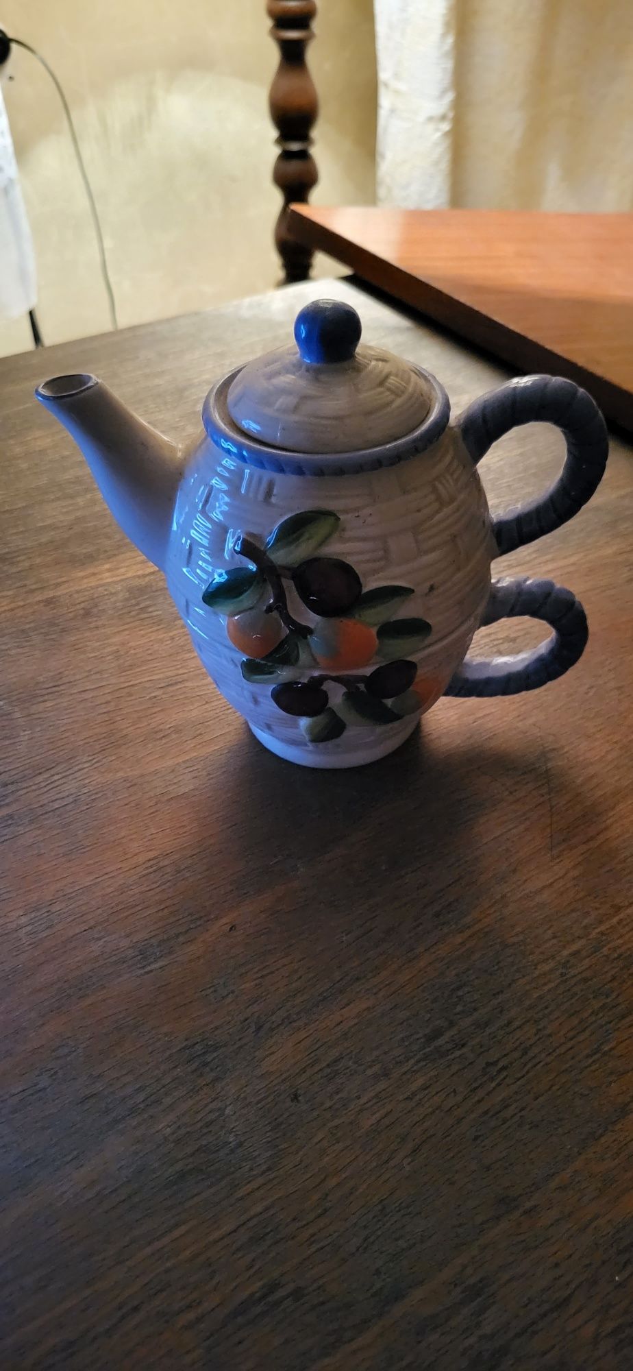 Ceramicznu czajnik do herbaty