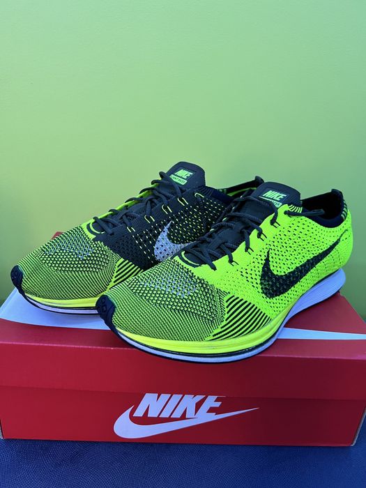 Buty Nike Racer Flyknit Volt 46 45 idealne na lato