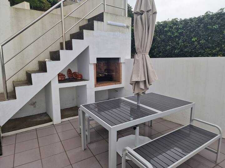 T0 mobilado em Gondarém – tudo incluído – 1 pessoa