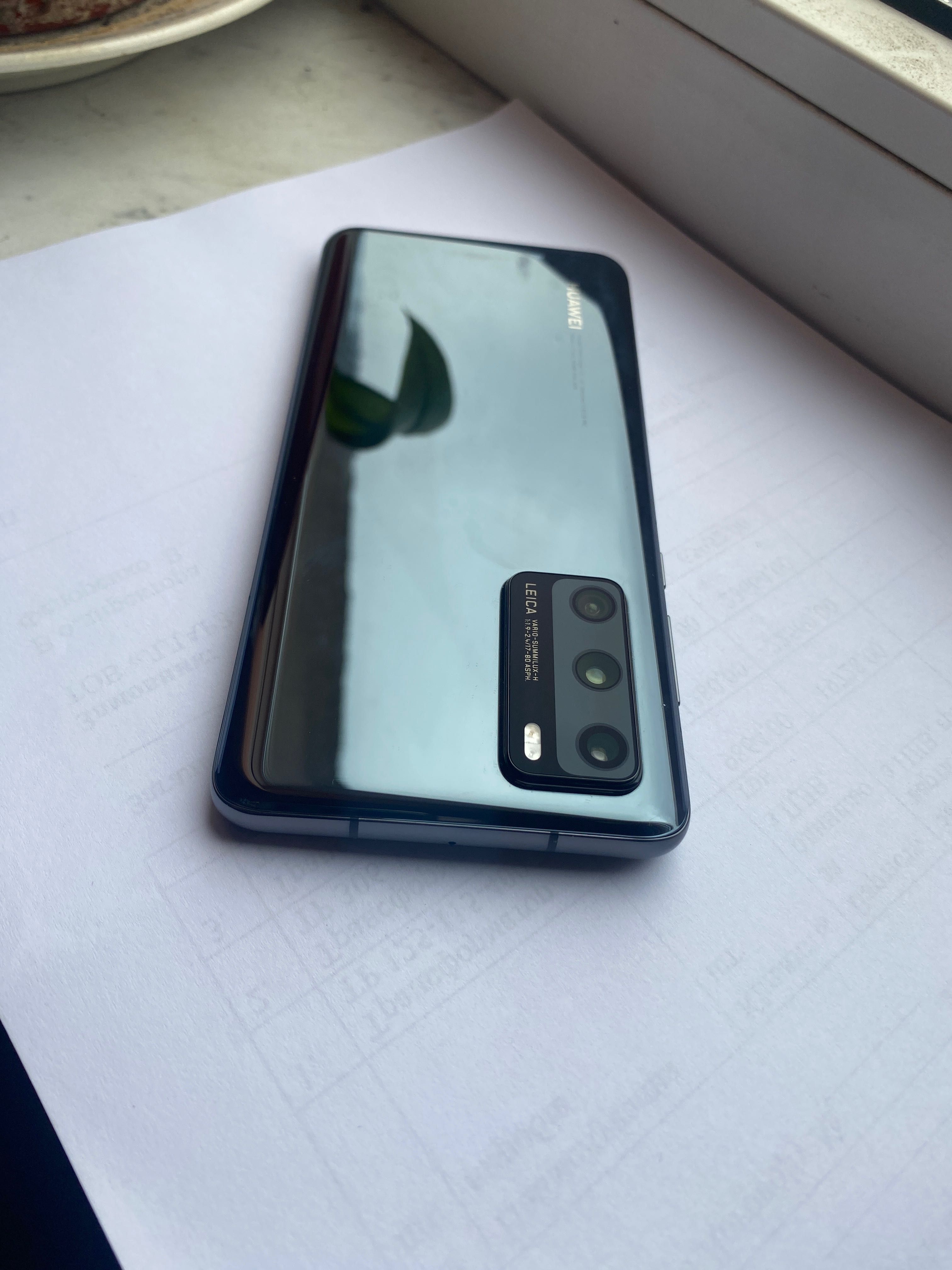 Huawei P40 8-128 оригінал як новий